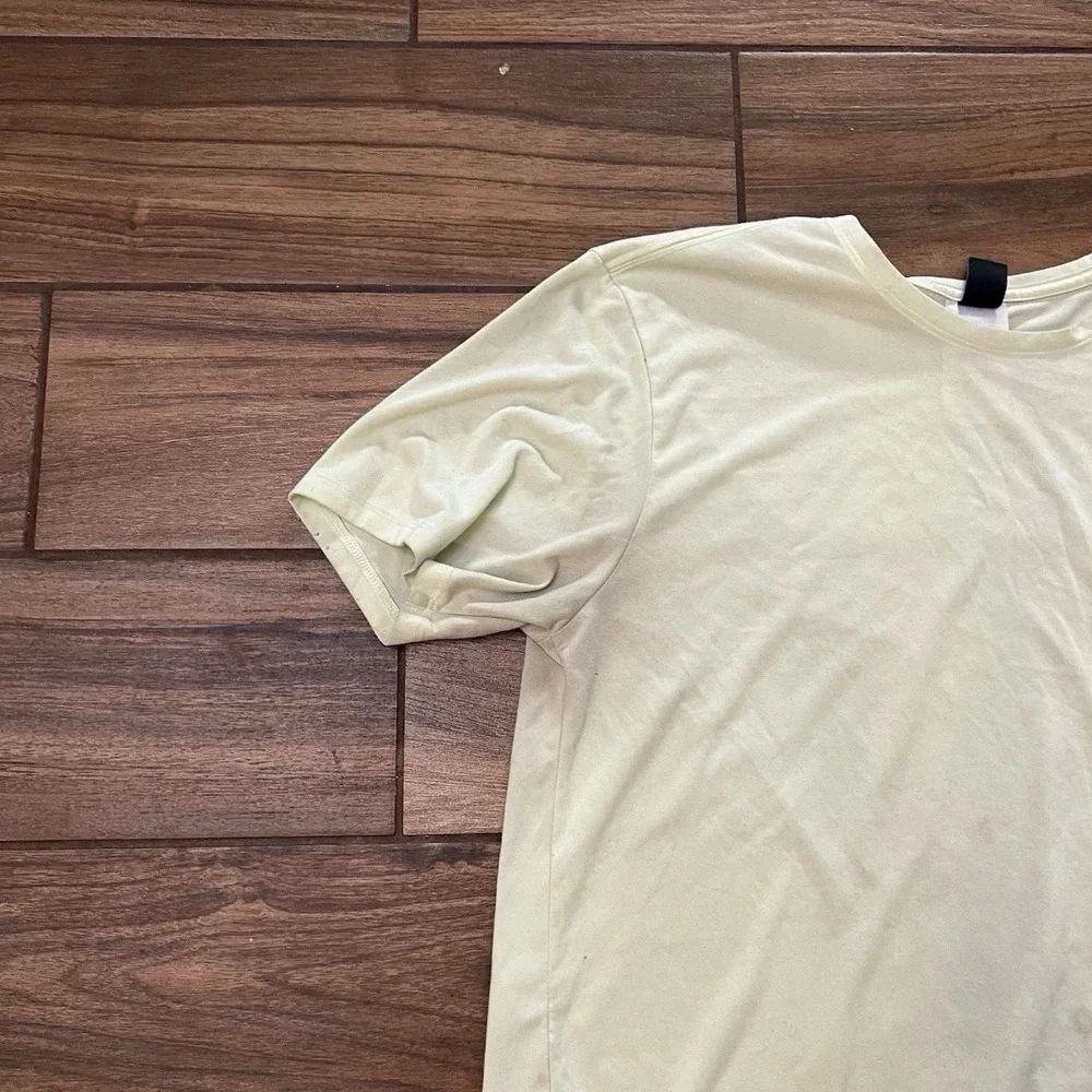 The North Face Circular Design Performance T Shirt Men's L Cream Short Sleeve